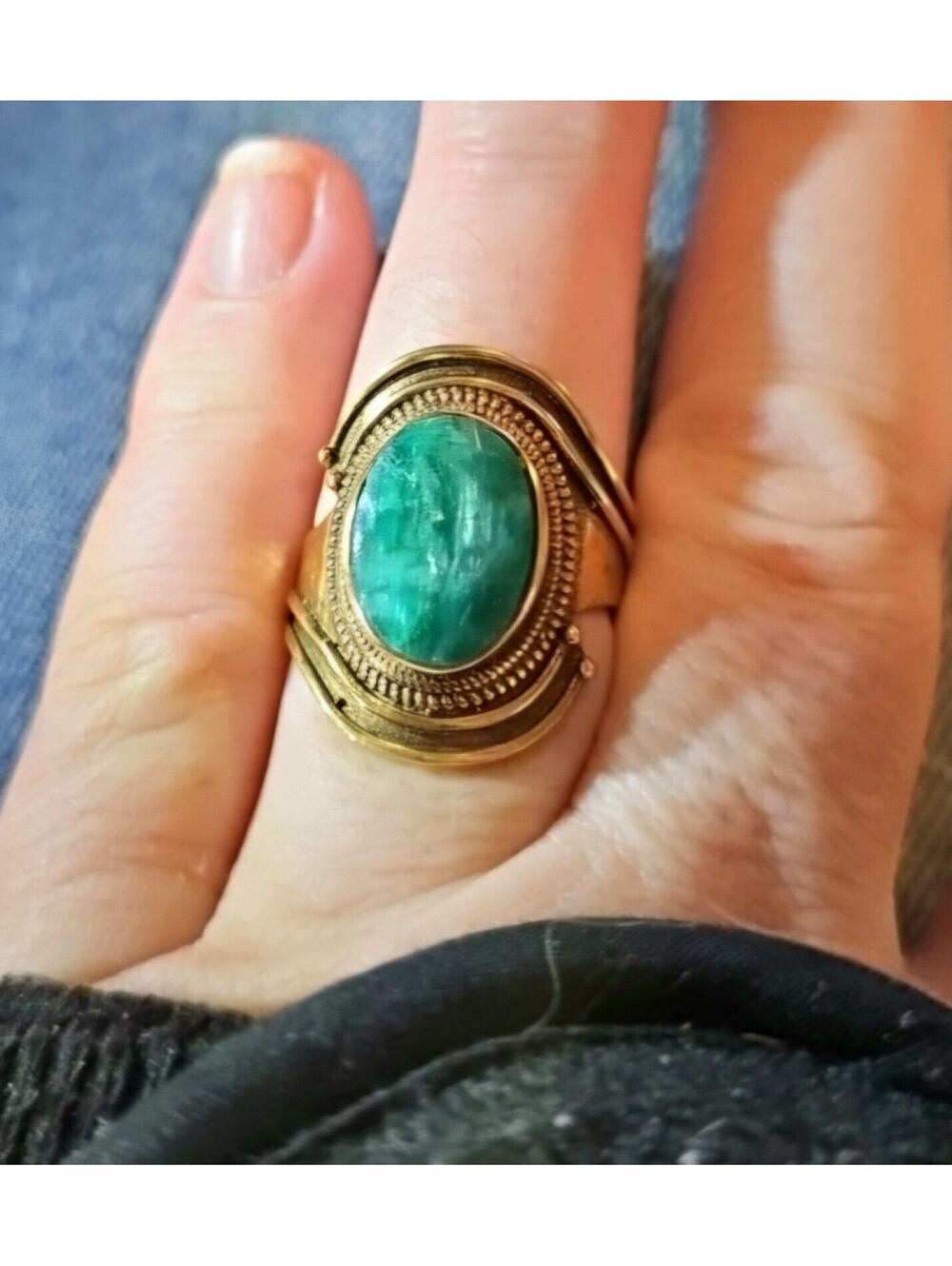 Vintage Brass Natural Faceted Emerald Statement Ring Size 8 Unisex Men Women - Picture 4 of 5